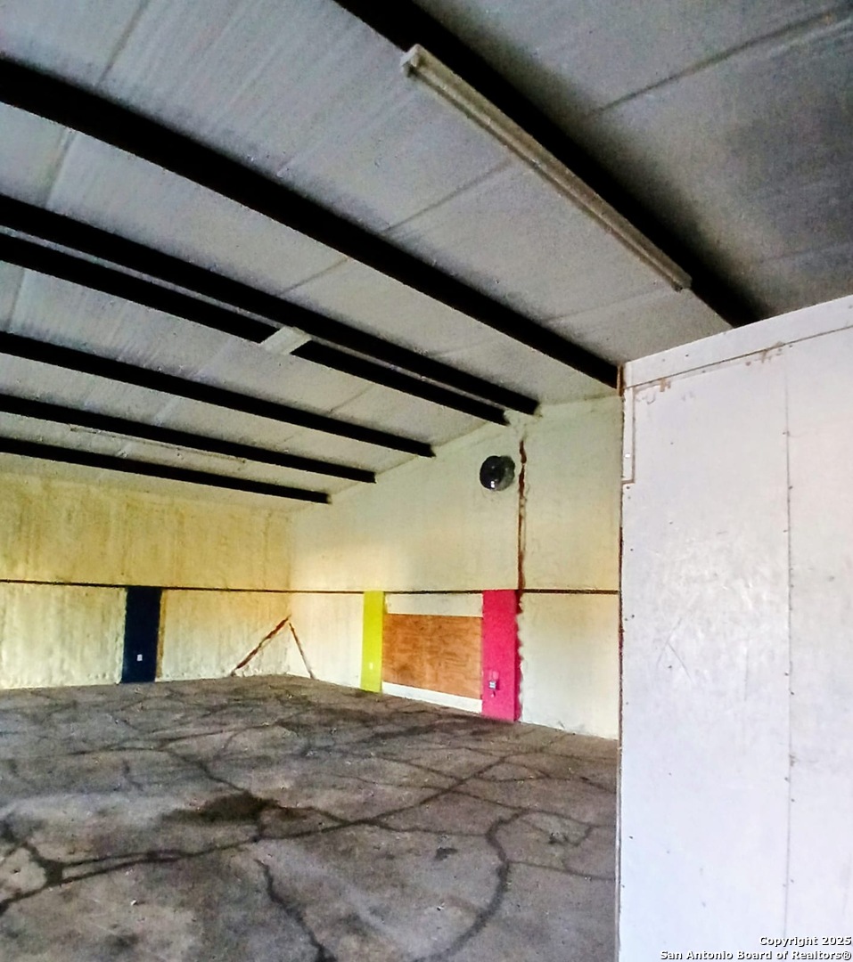 8753 State Highway 16 Poteet TX 78065