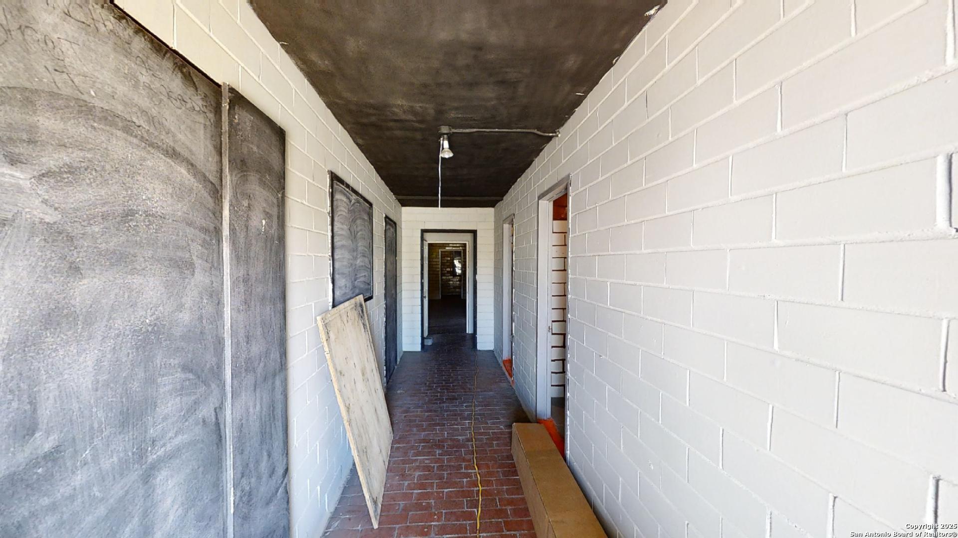 455 S Oaks San Angelo TX 76903