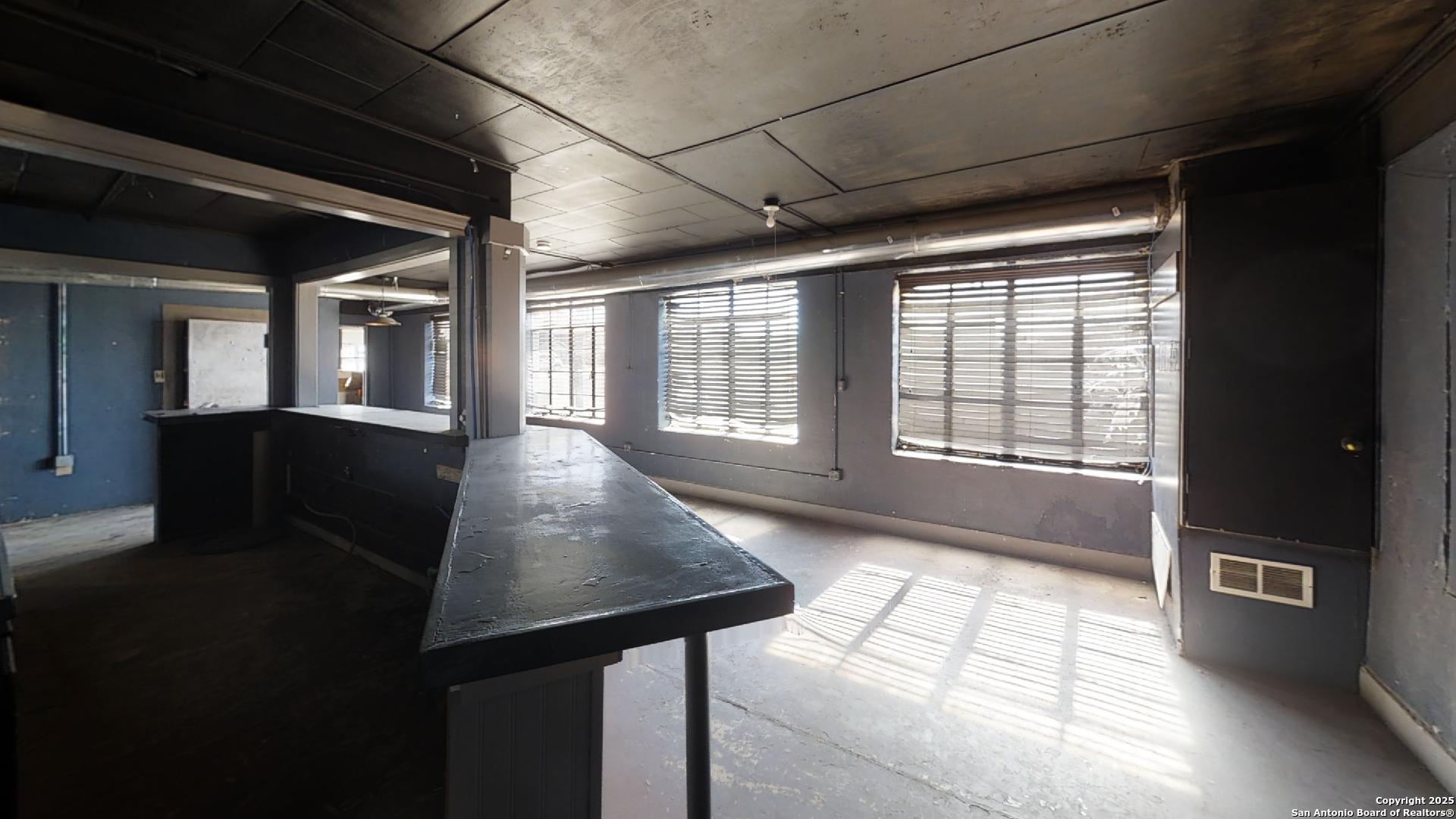 455 S Oaks San Angelo TX 76903