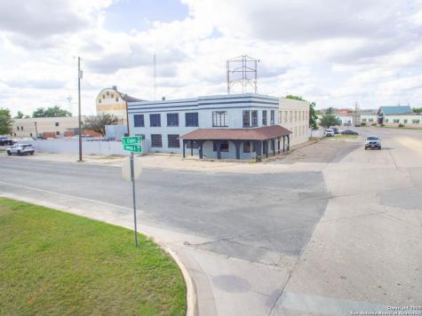 455 S Oaks San Angelo TX 76903