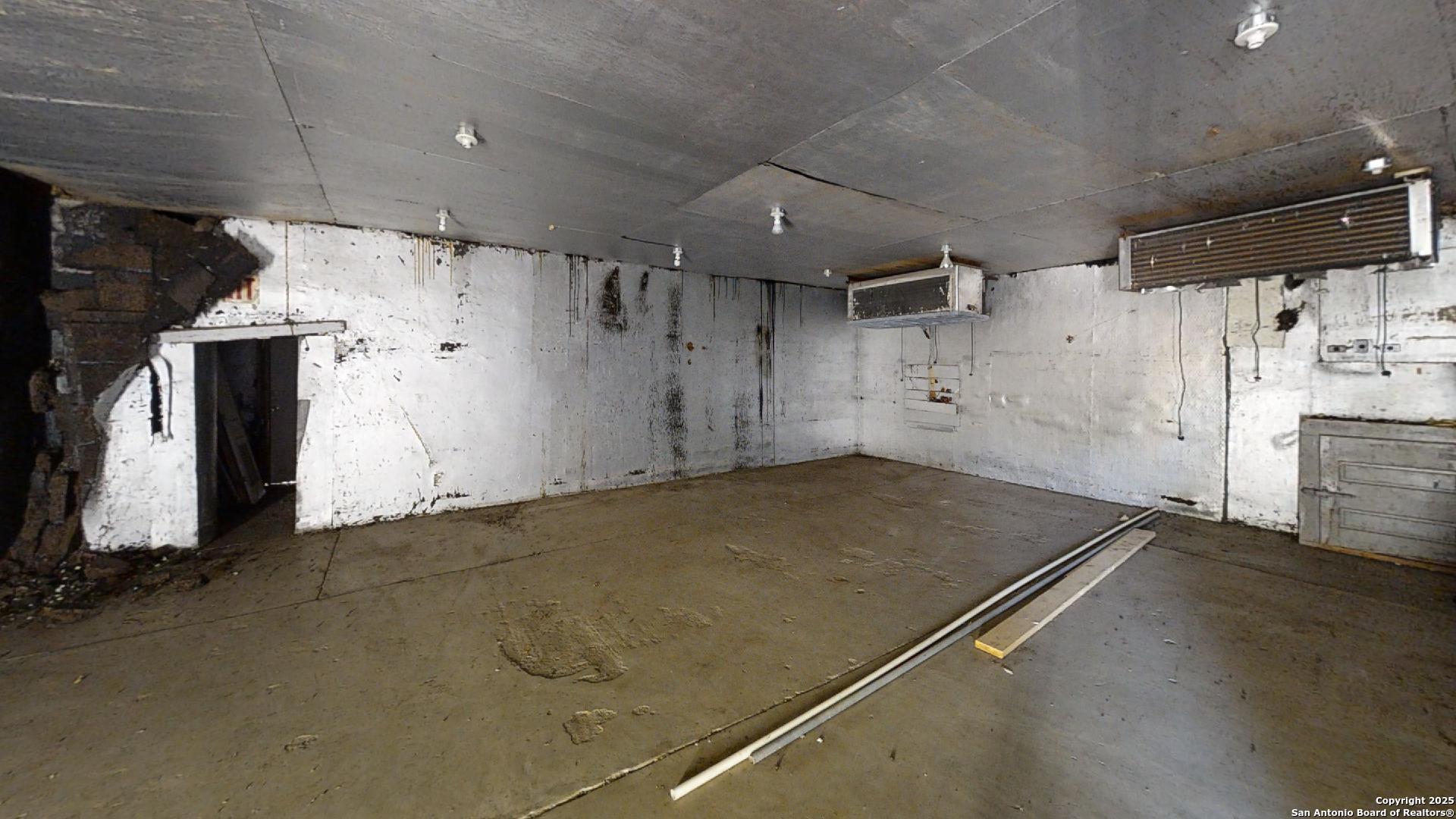 455 S Oaks San Angelo TX 76903