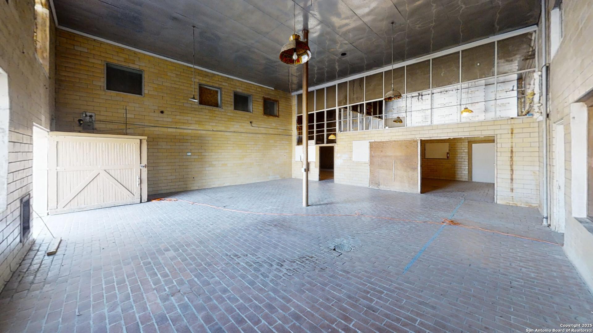 455 S Oaks San Angelo TX 76903