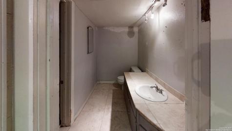 455 S Oaks San Angelo TX 76903