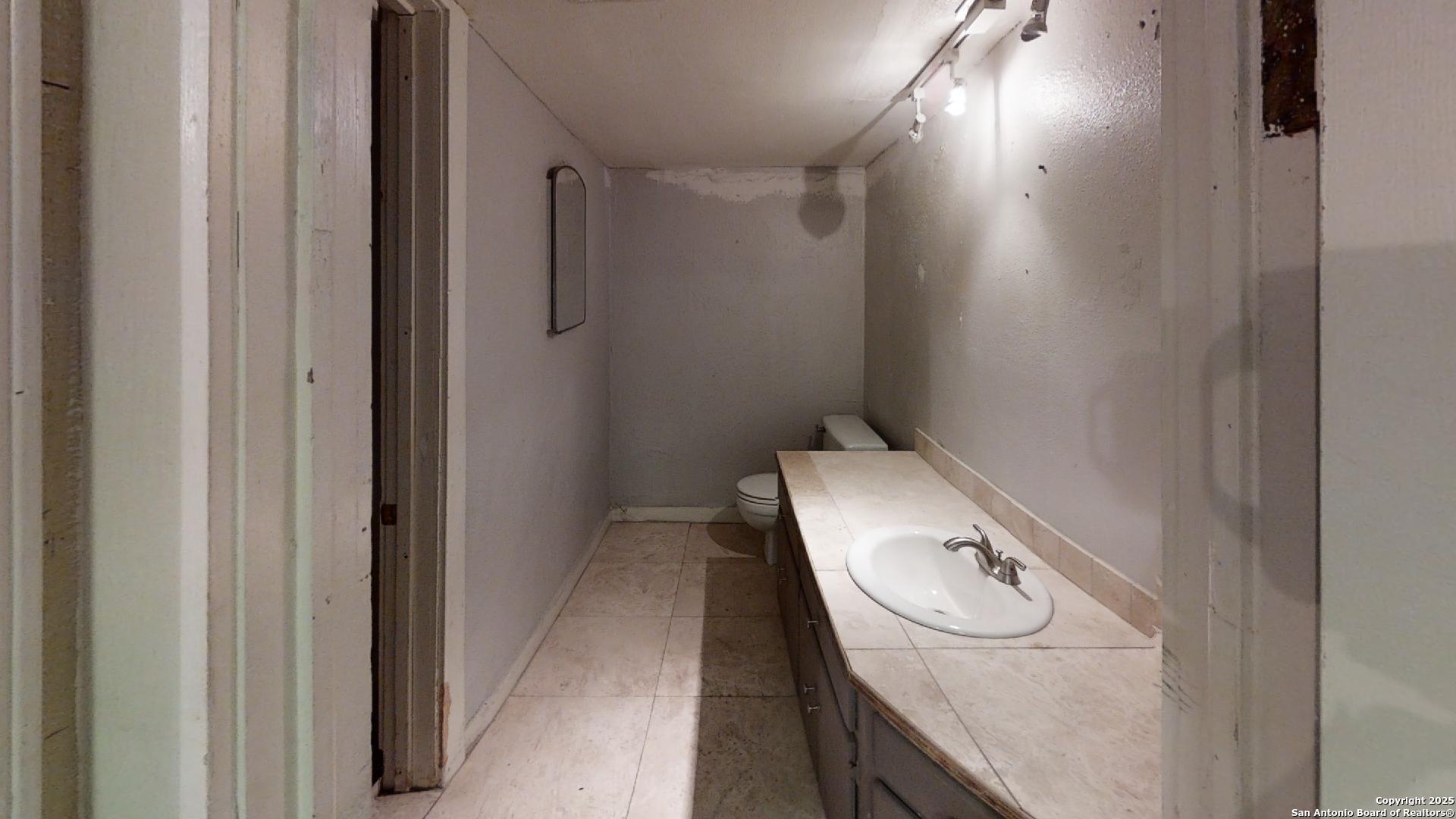 455 S Oaks San Angelo TX 76903