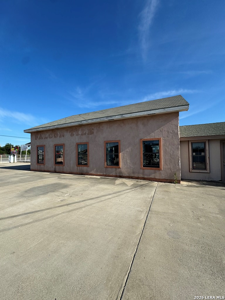 1577 S Veterans Eagle Pass TX 78885