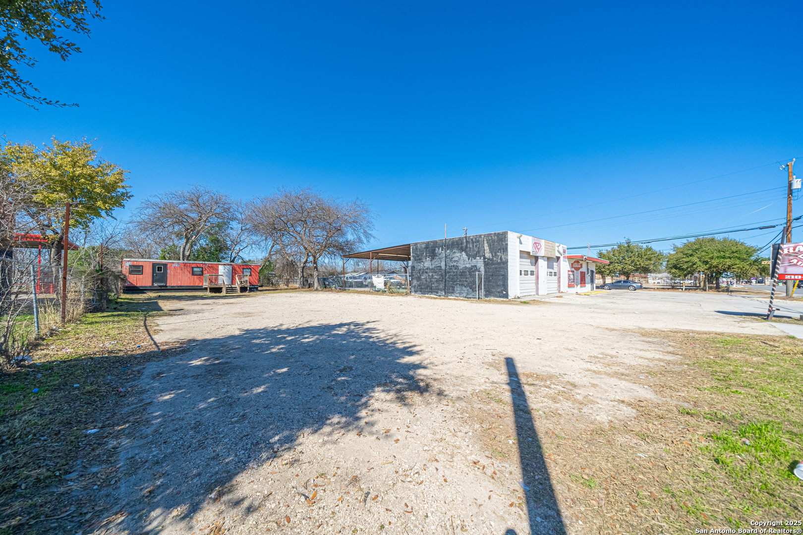 2709 Commercial Avenue San Antonio TX 78221