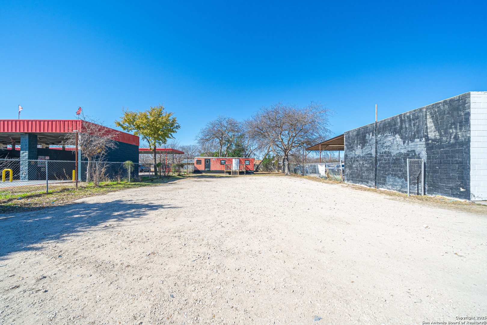 2709 Commercial Avenue San Antonio TX 78221