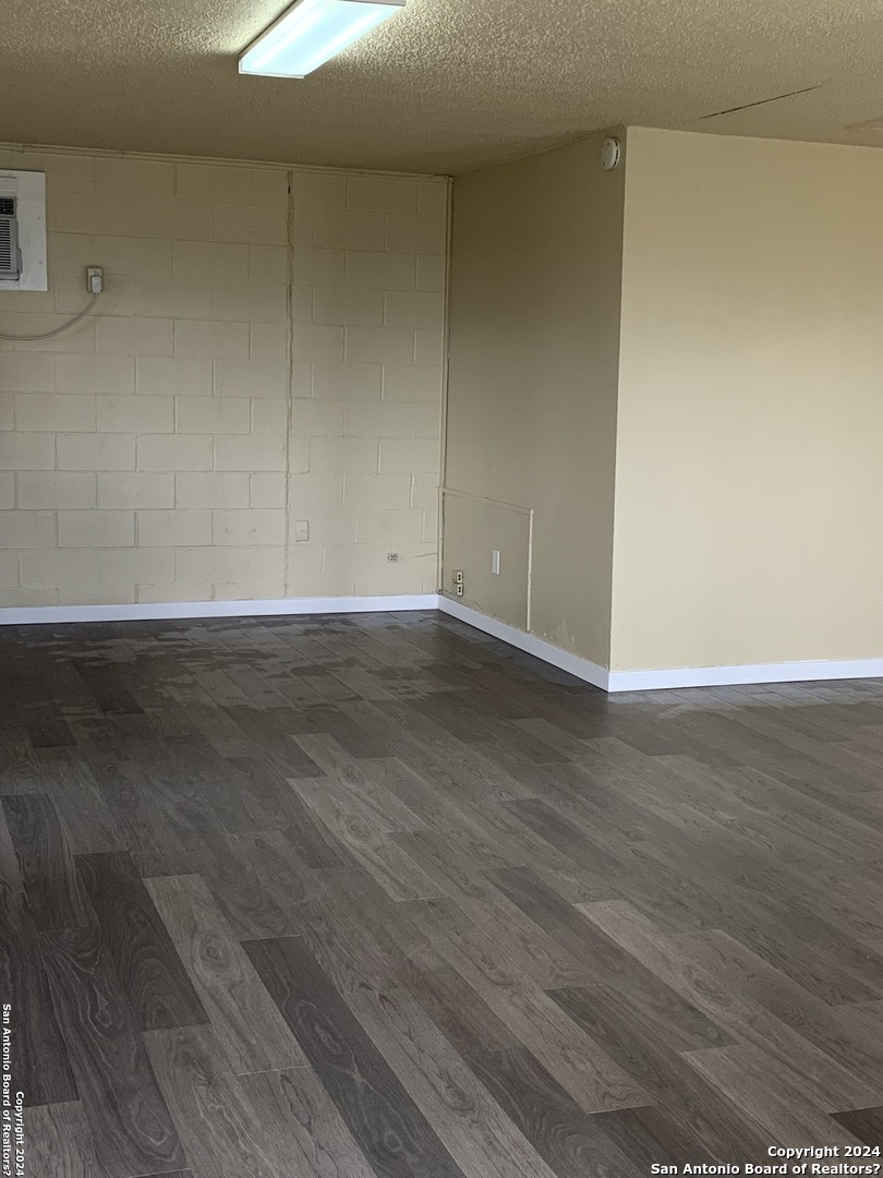 1707 S General Mcmullen Drive San Antonio TX 78237