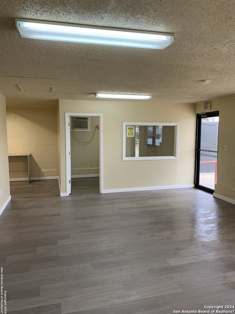1707 S General Mcmullen Drive San Antonio TX 78237