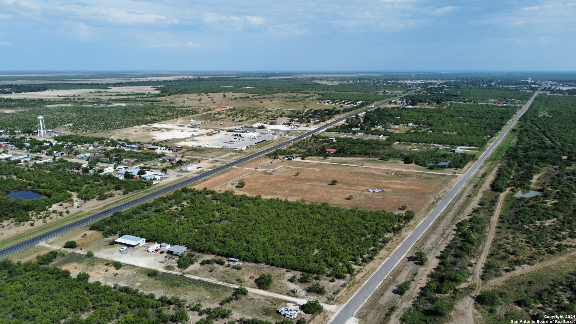 4303 Us Highway 83 Crystal City TX 78839