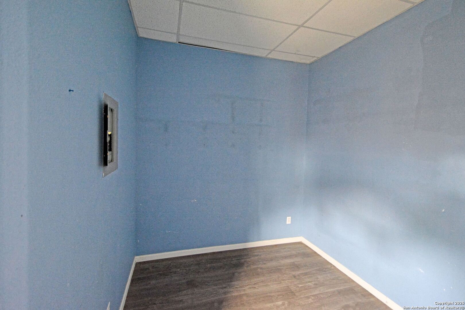 105 S Seguin Converse TX 78109