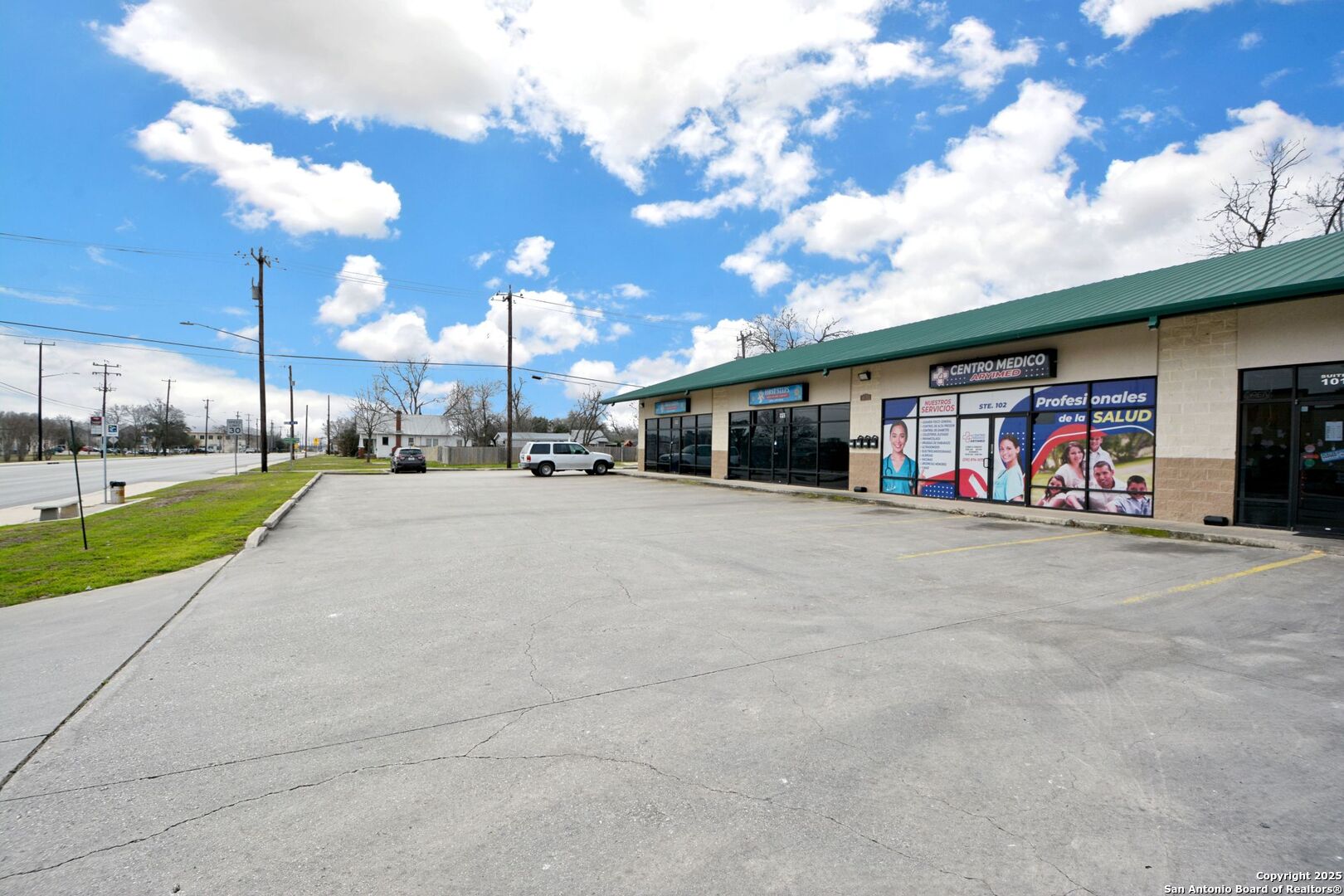 105 S Seguin Converse TX 78109