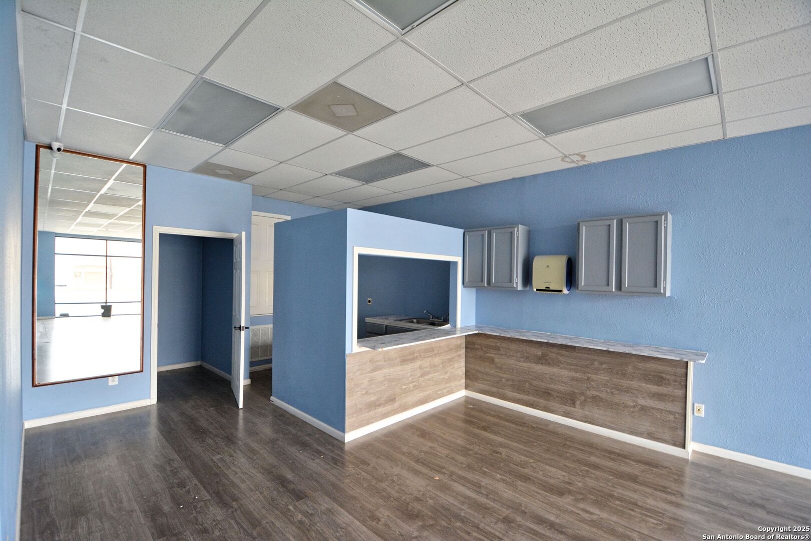 105 S Seguin Converse TX 78109