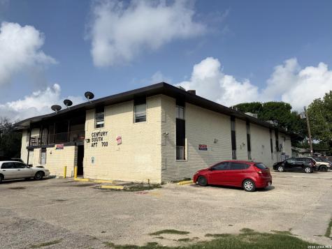 703 Logwood Avenue San Antonio TX 78221