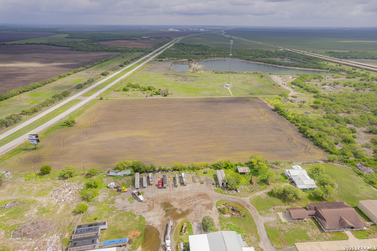 Tbd Us 77 TX 78351