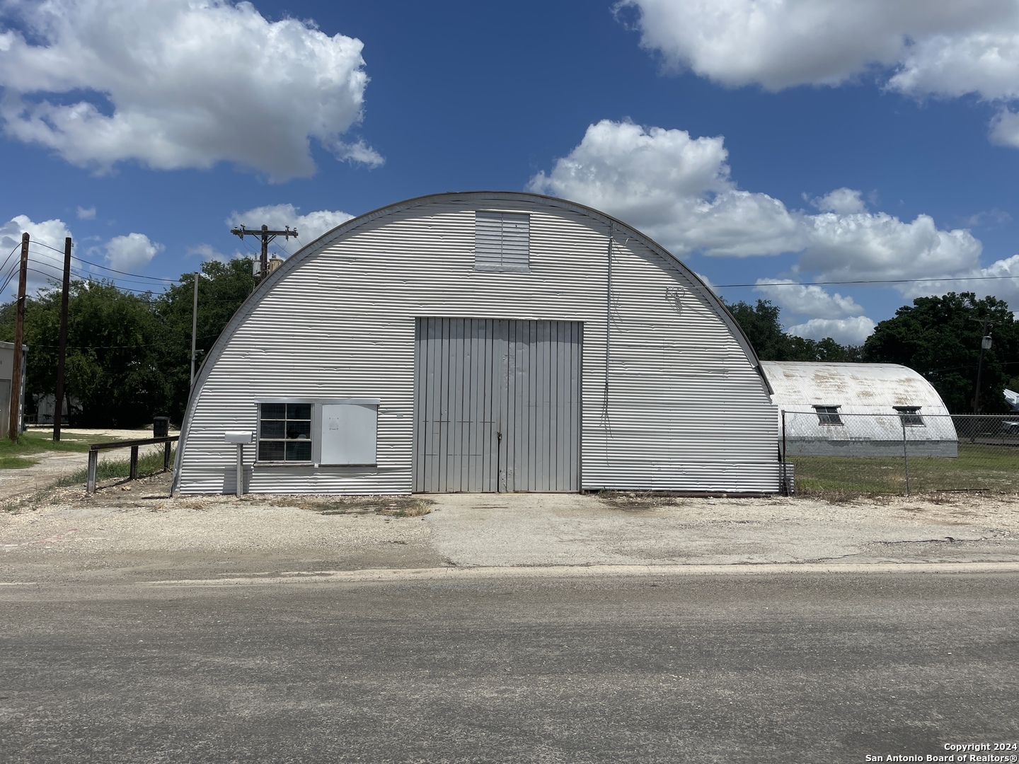 1905 Avenue R Hondo TX 78861