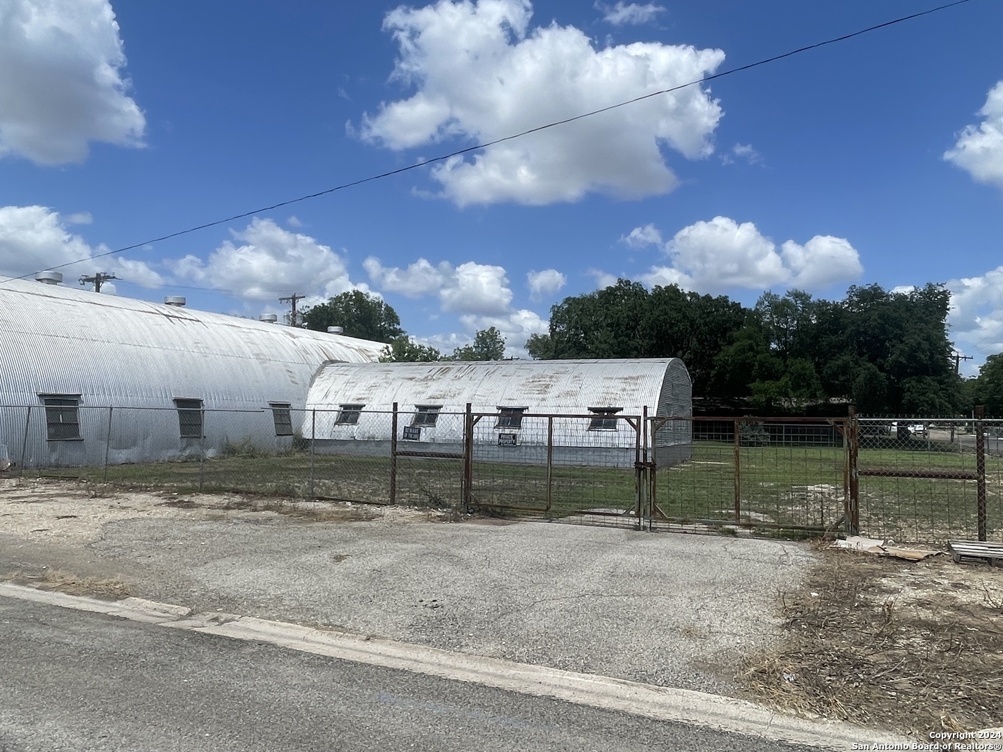 1905 Avenue R Hondo TX 78861