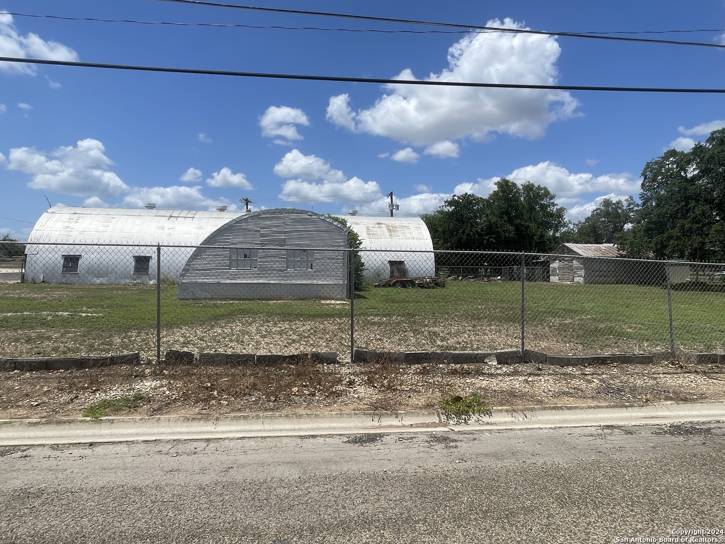 1905 Avenue R Hondo TX 78861