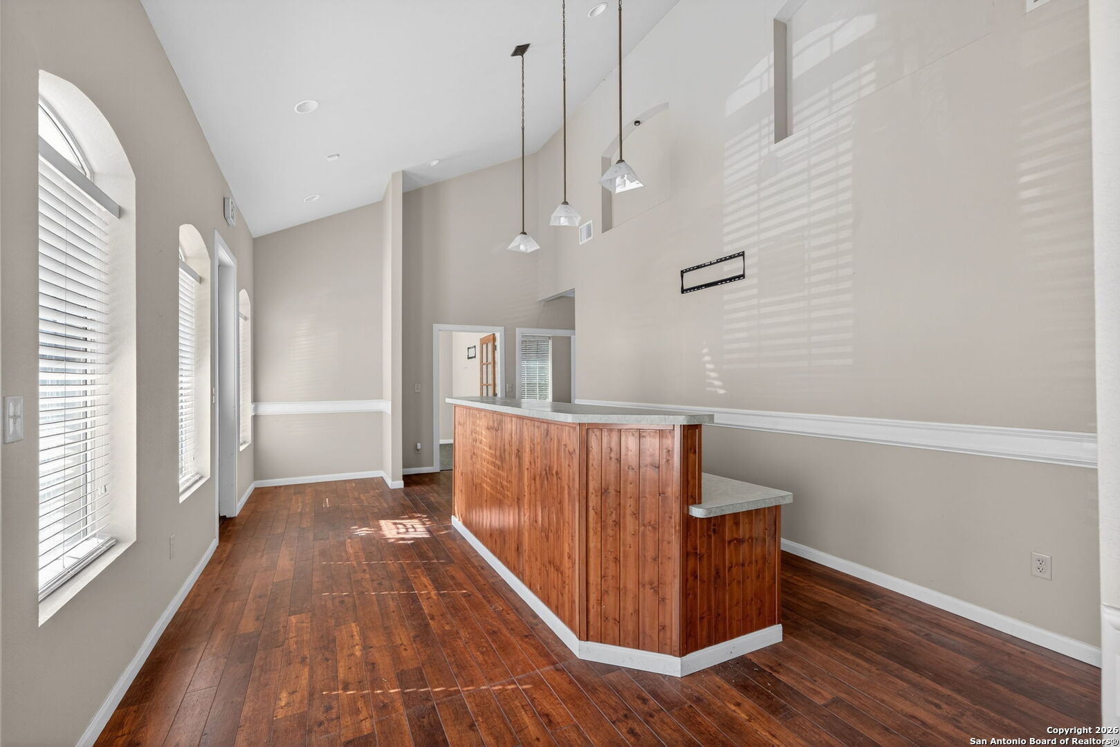 4230 Gardendale San Antonio TX 78229