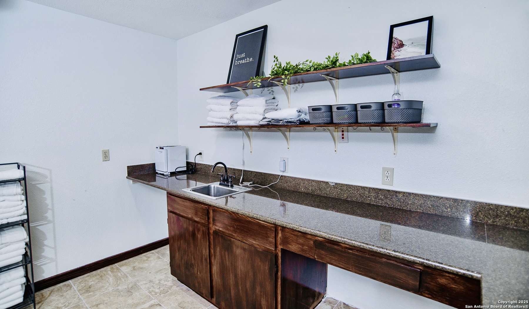 515 N King Street Seguin TX 78155