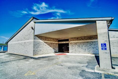 515 N King Street Seguin TX 78155