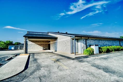 515 N King Street Seguin TX 78155