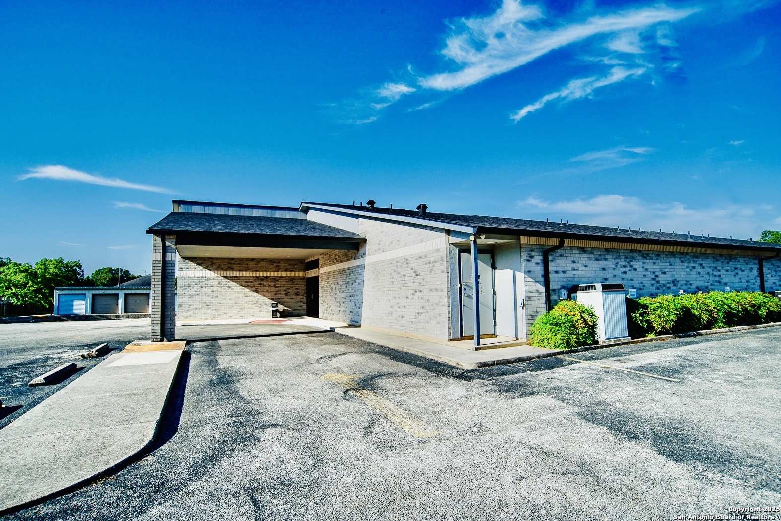 515 N King Street Seguin TX 78155