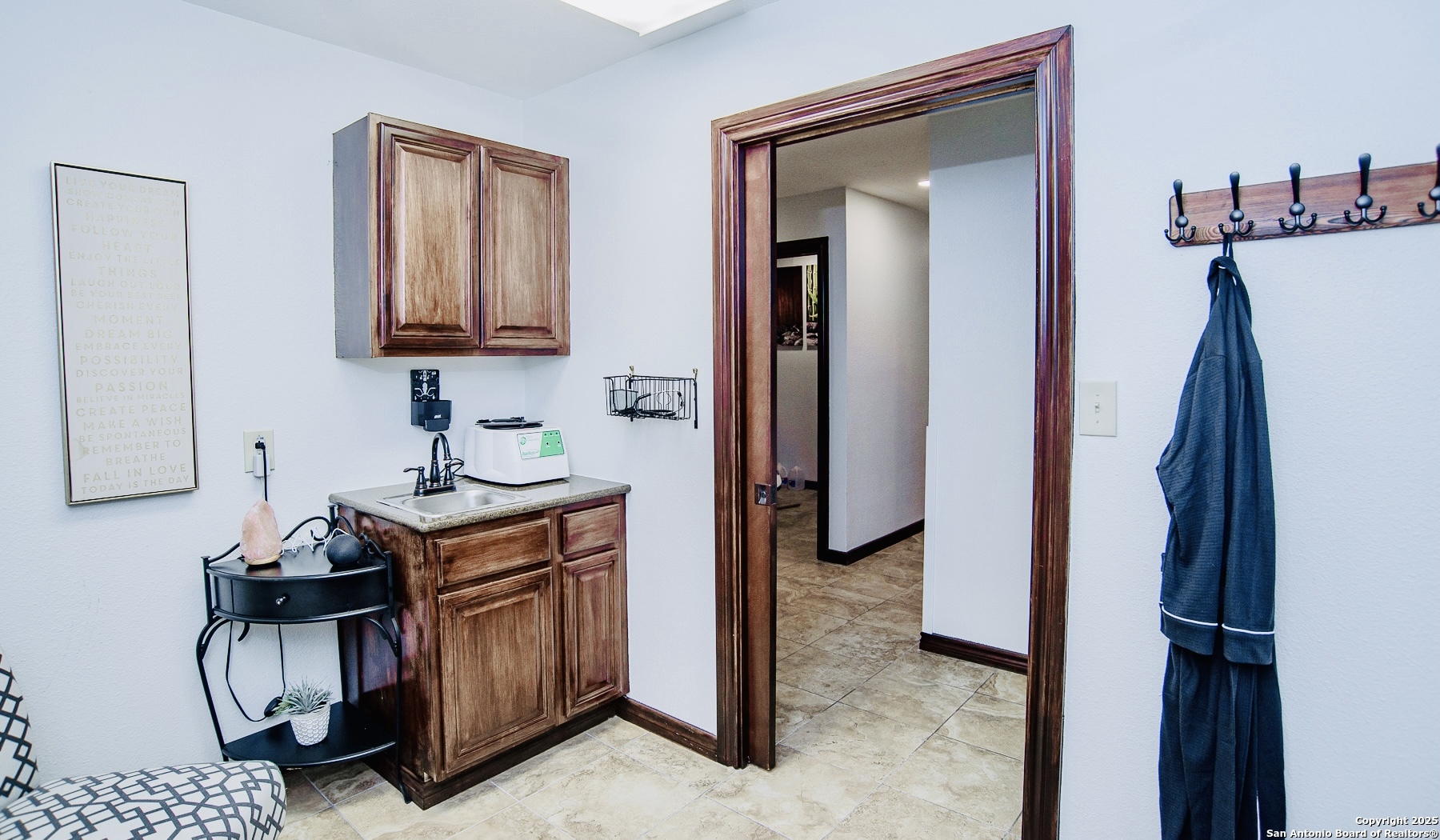 515 N King Street Seguin TX 78155