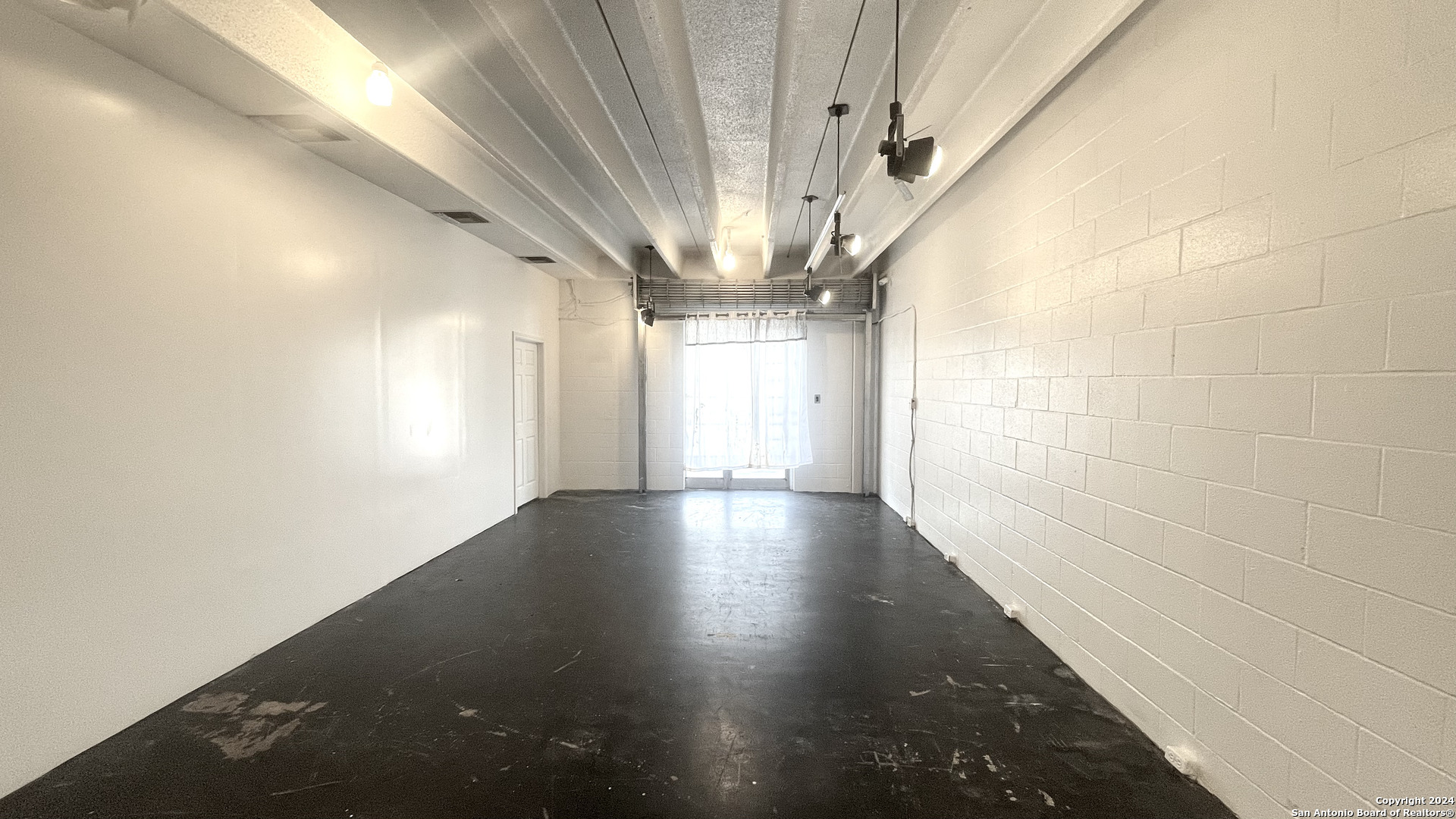 7031 Ray Bon San Antonio TX 78218