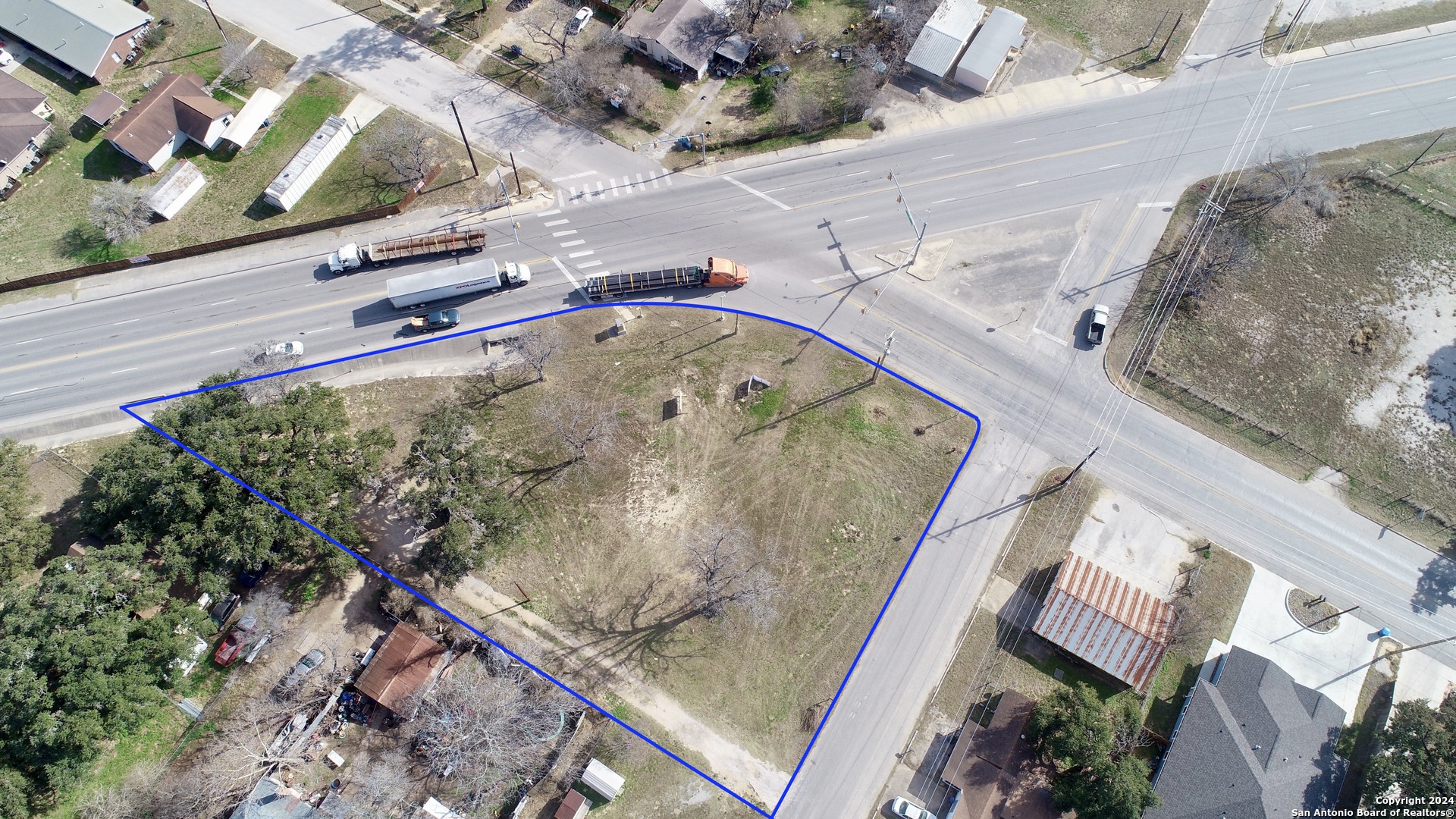 707 Commerce Street Pleasanton TX 78064