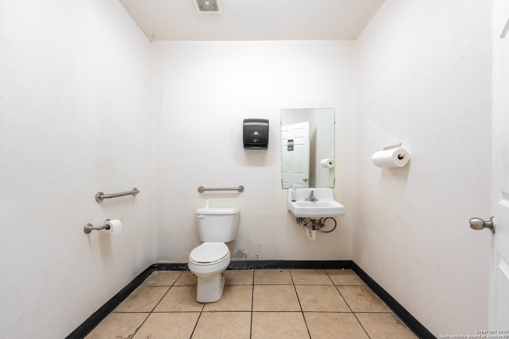 311 N Zarzamora Street San Antonio TX 78207