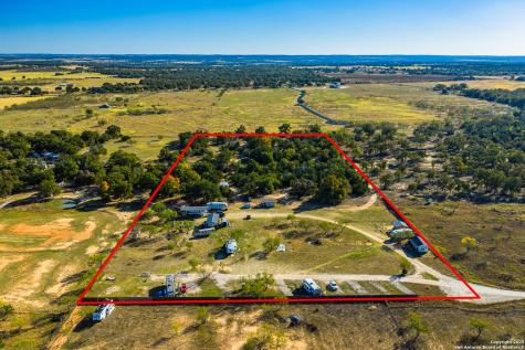 930 Jerald Fredericksburg TX 78624