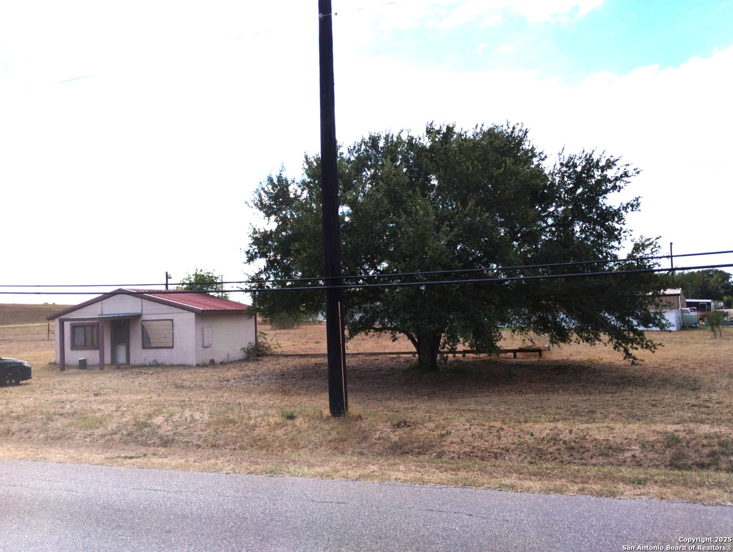 17095 Old Corpus Christi Elmendorf TX 78112