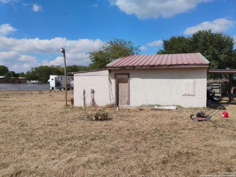 17095 Old Corpus Christi Elmendorf TX 78112