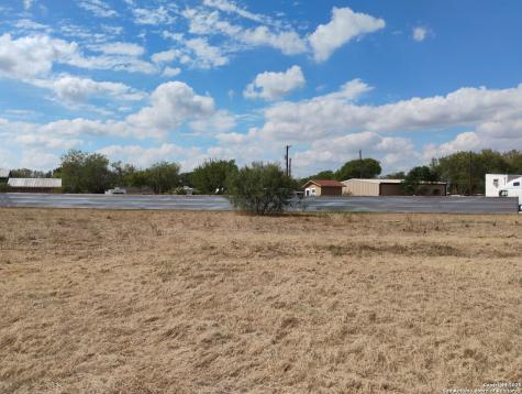 17095 Old Corpus Christi Elmendorf TX 78112