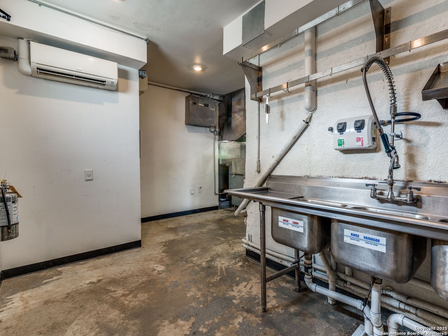 419 S Hackberry Street San Antonio TX 78203