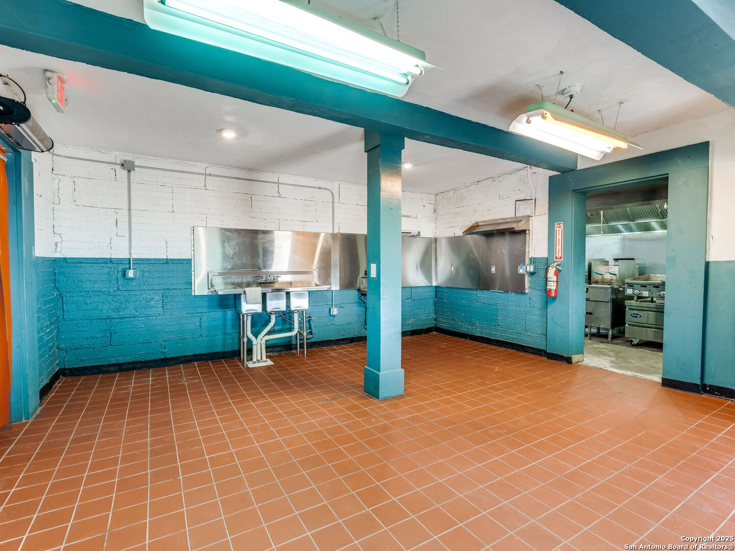 419 S Hackberry Street San Antonio TX 78203