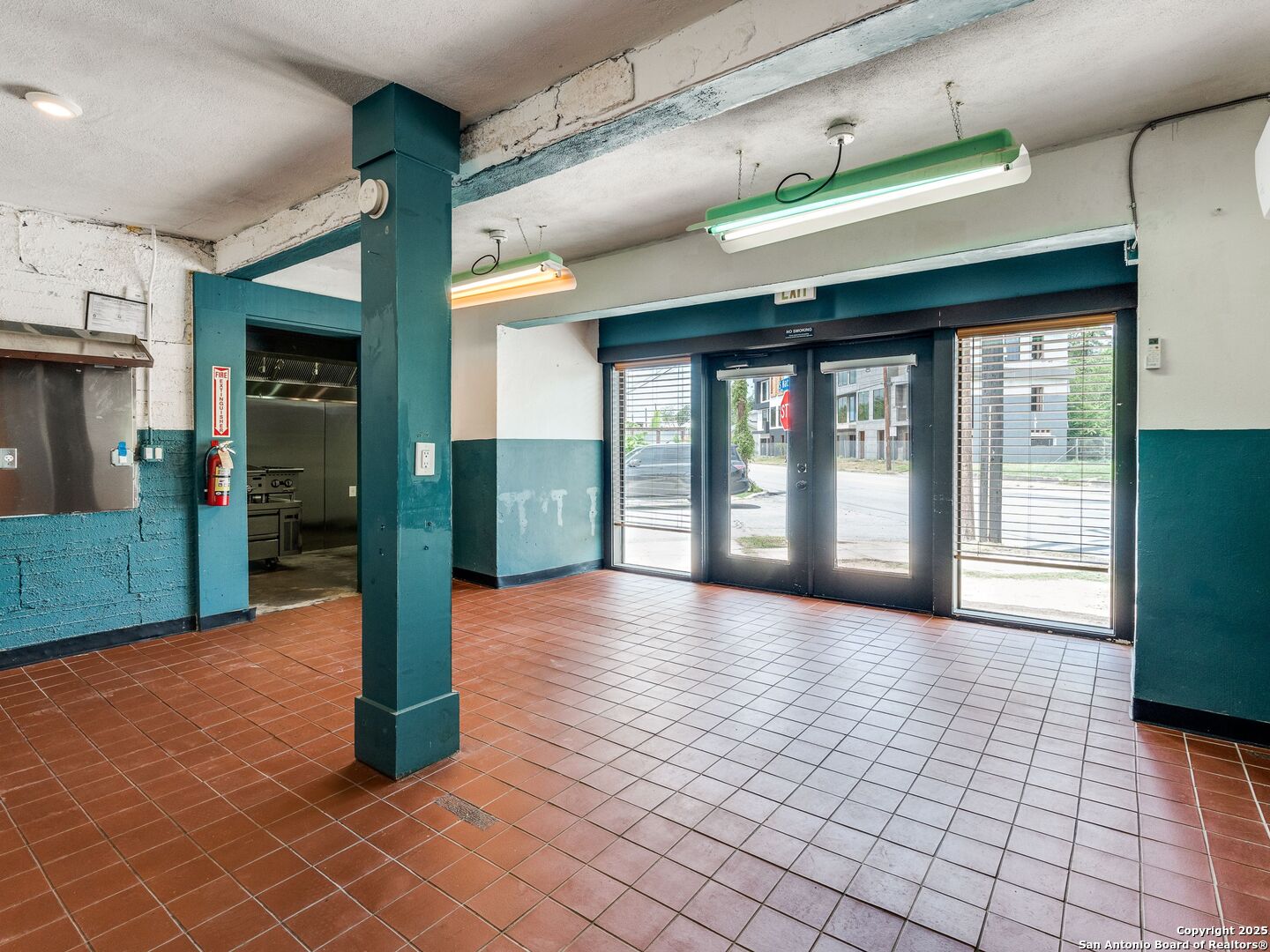 419 S Hackberry Street San Antonio TX 78203