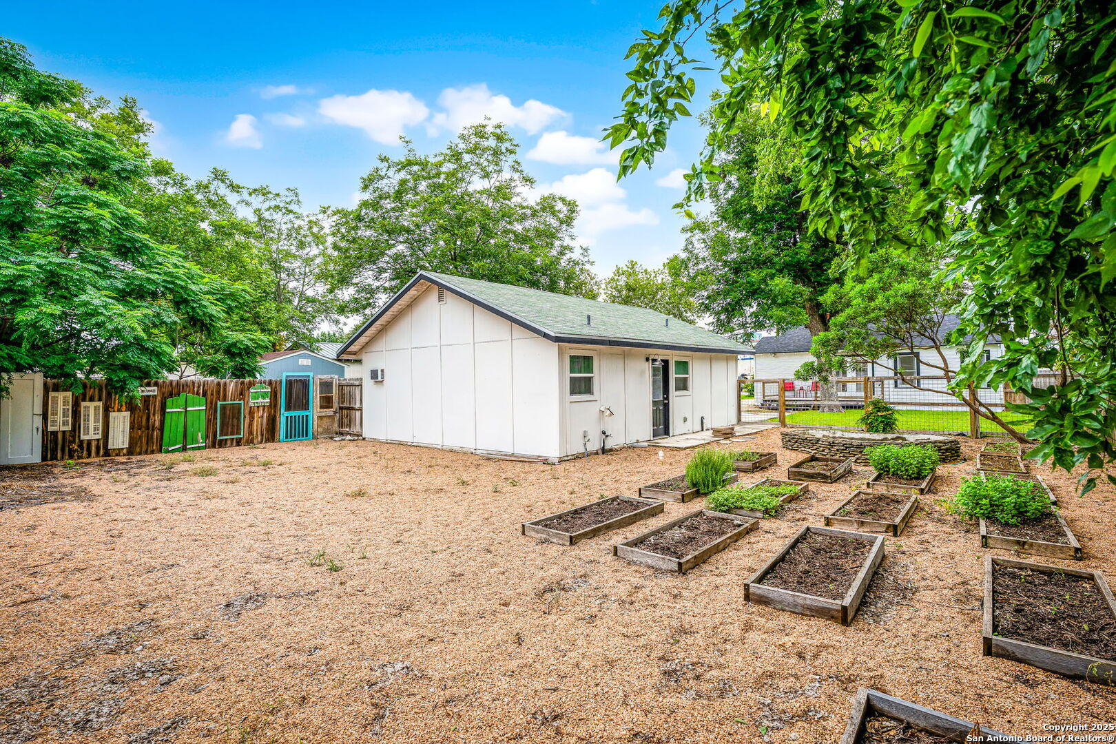 150 W Faust New Braunfels TX 78130