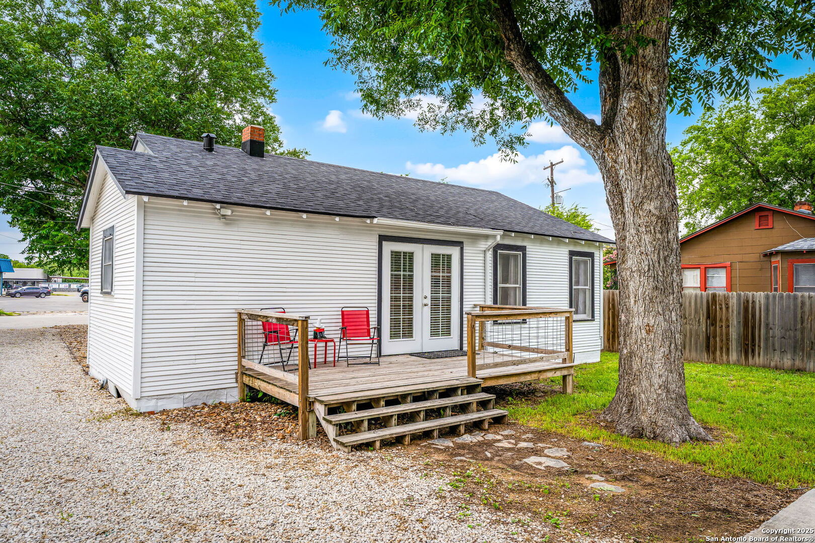 150 W Faust New Braunfels TX 78130