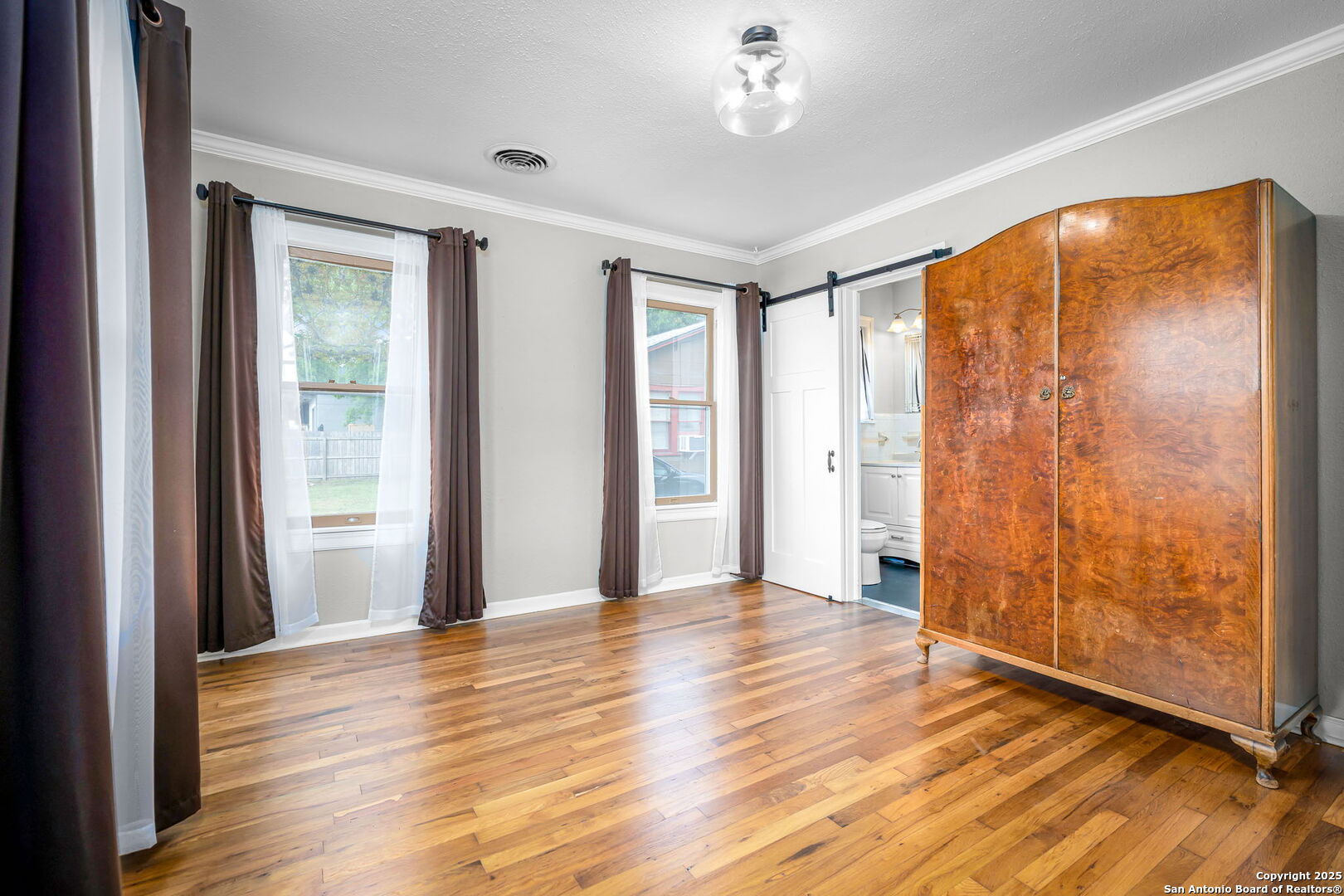 150 W Faust New Braunfels TX 78130