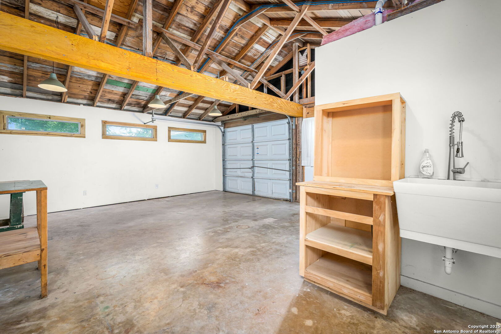 150 W Faust New Braunfels TX 78130