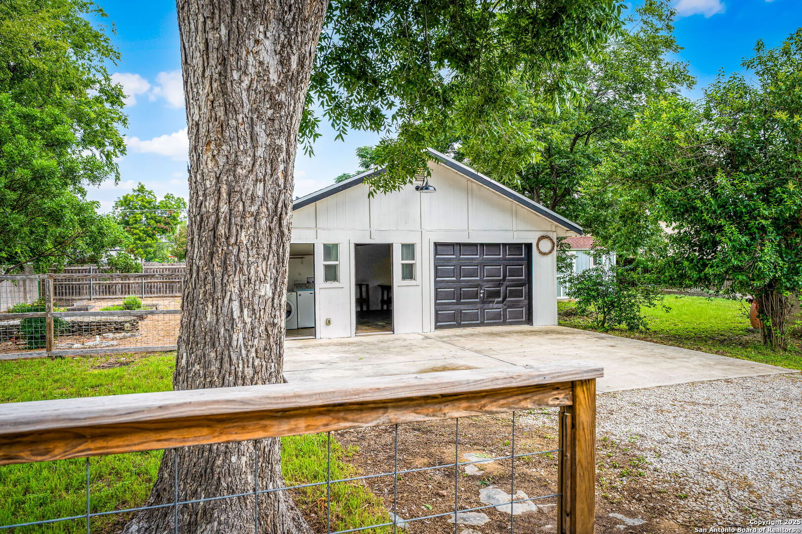 150 W Faust New Braunfels TX 78130