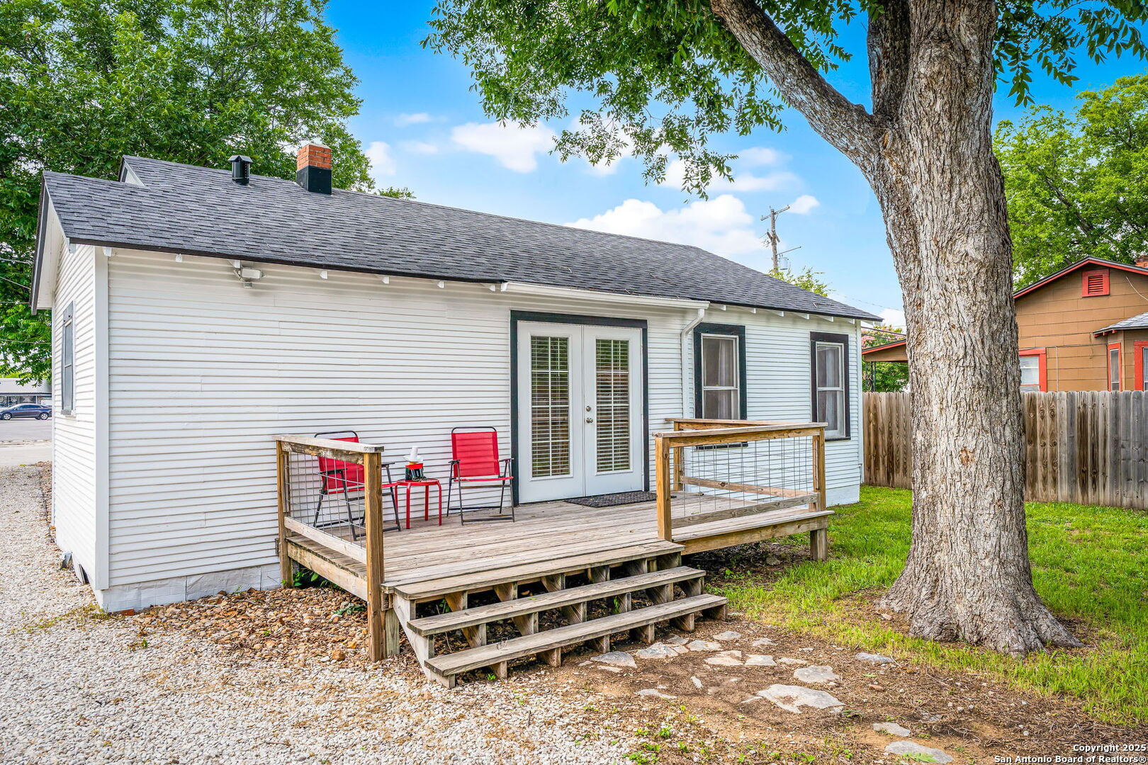 150 W Faust New Braunfels TX 78130