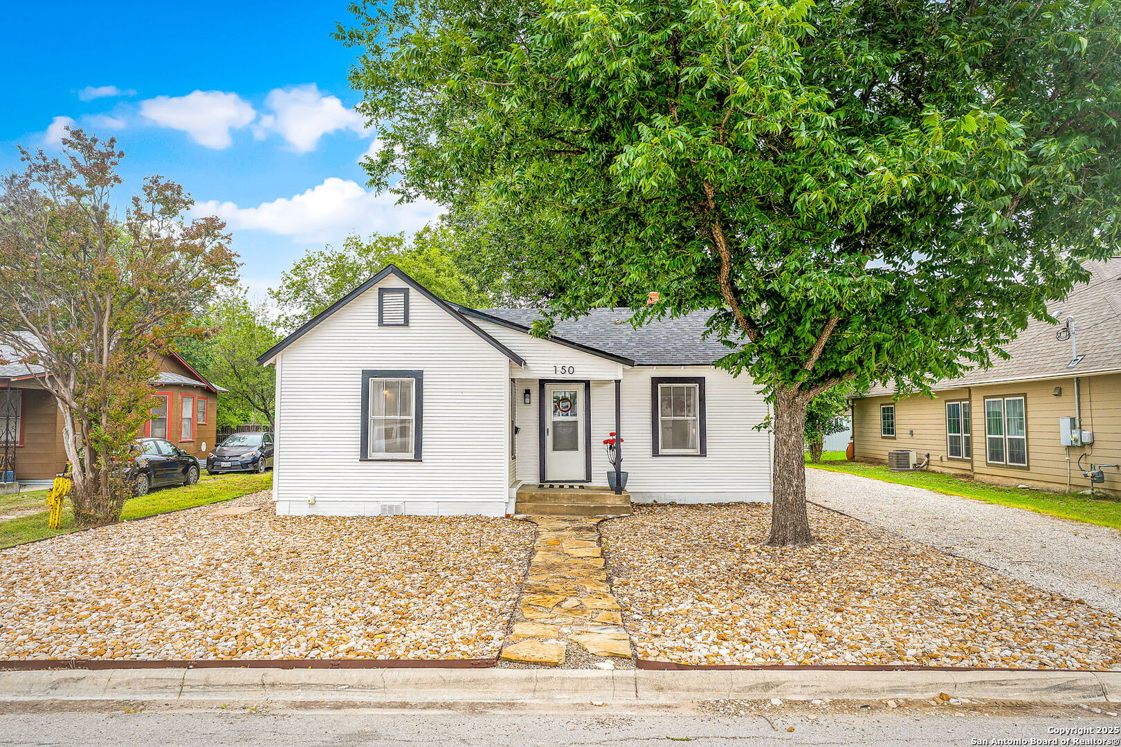 150 W Faust New Braunfels TX 78130