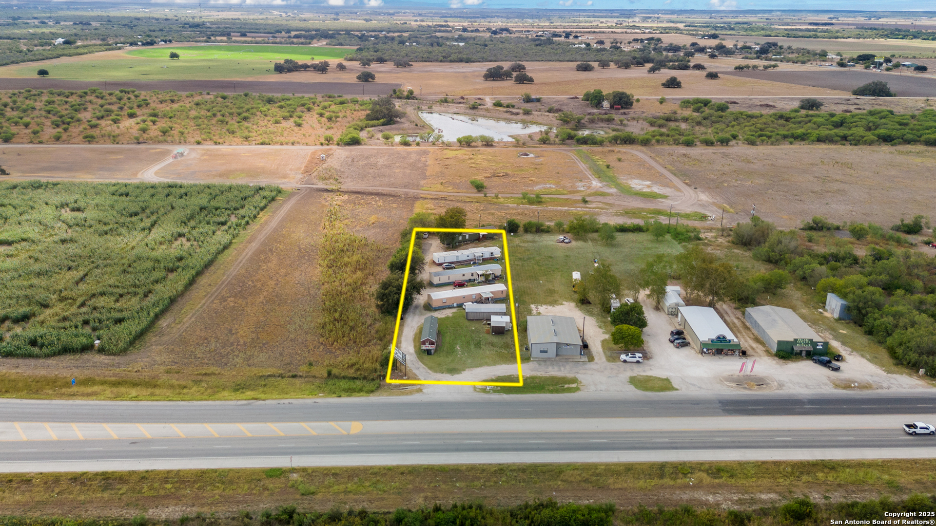 701 19th Hondo TX 78861