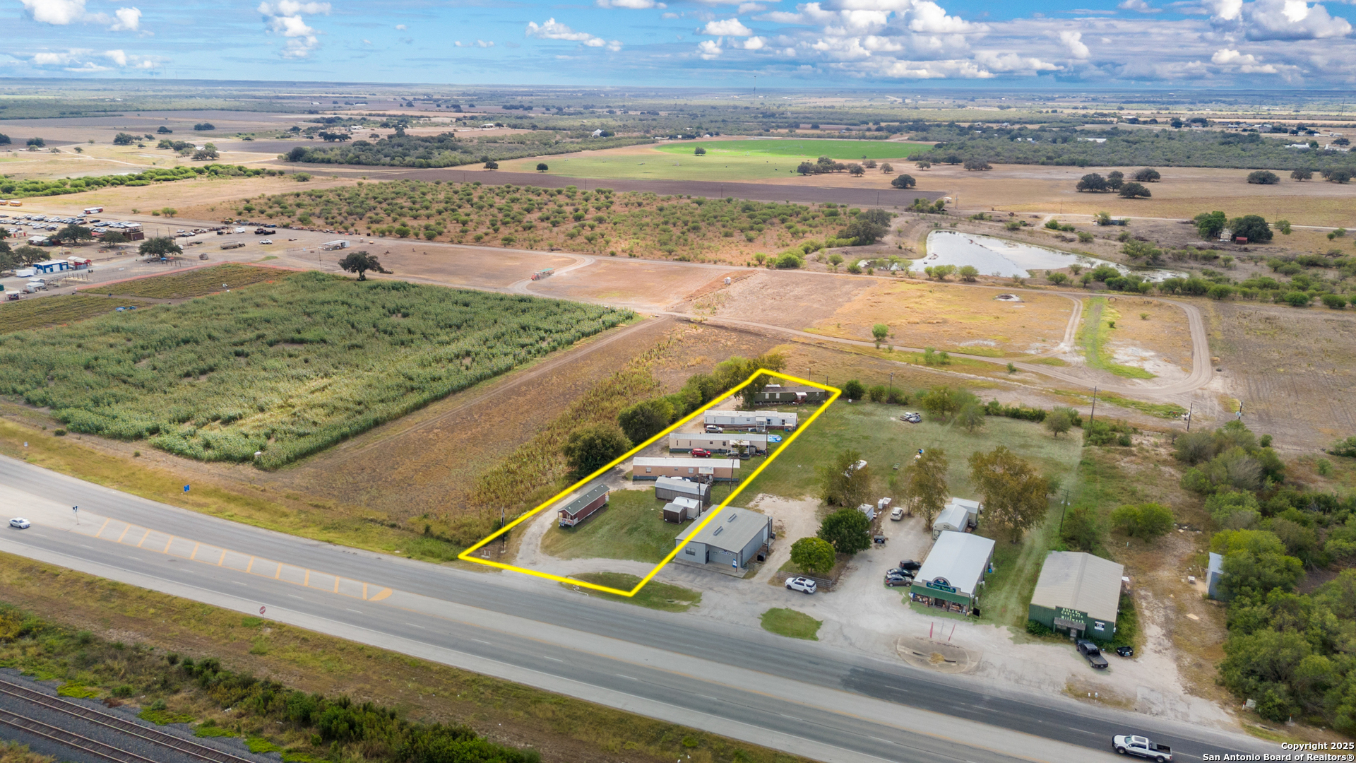 701 19th Hondo TX 78861