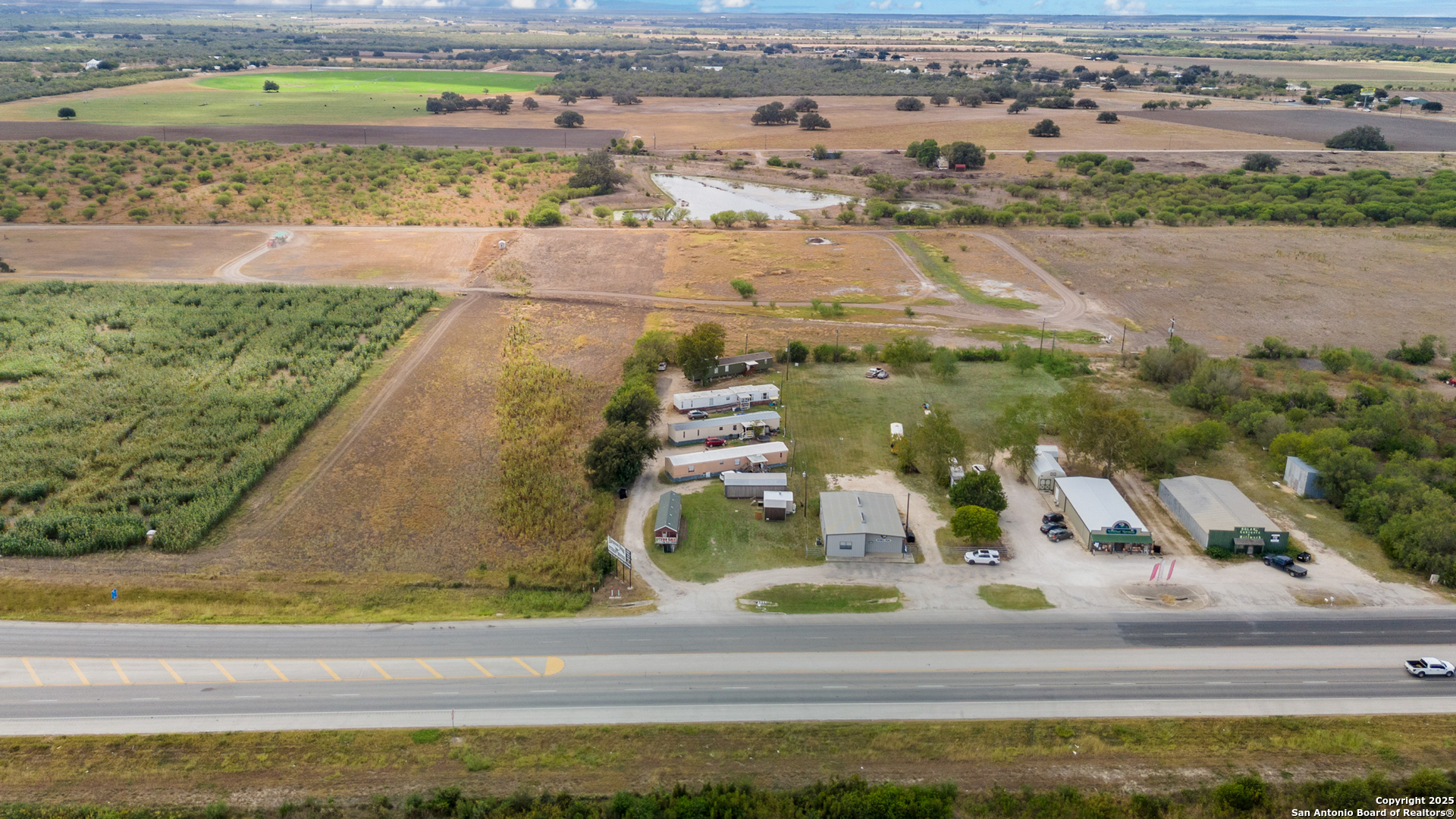 701 19th Hondo TX 78861