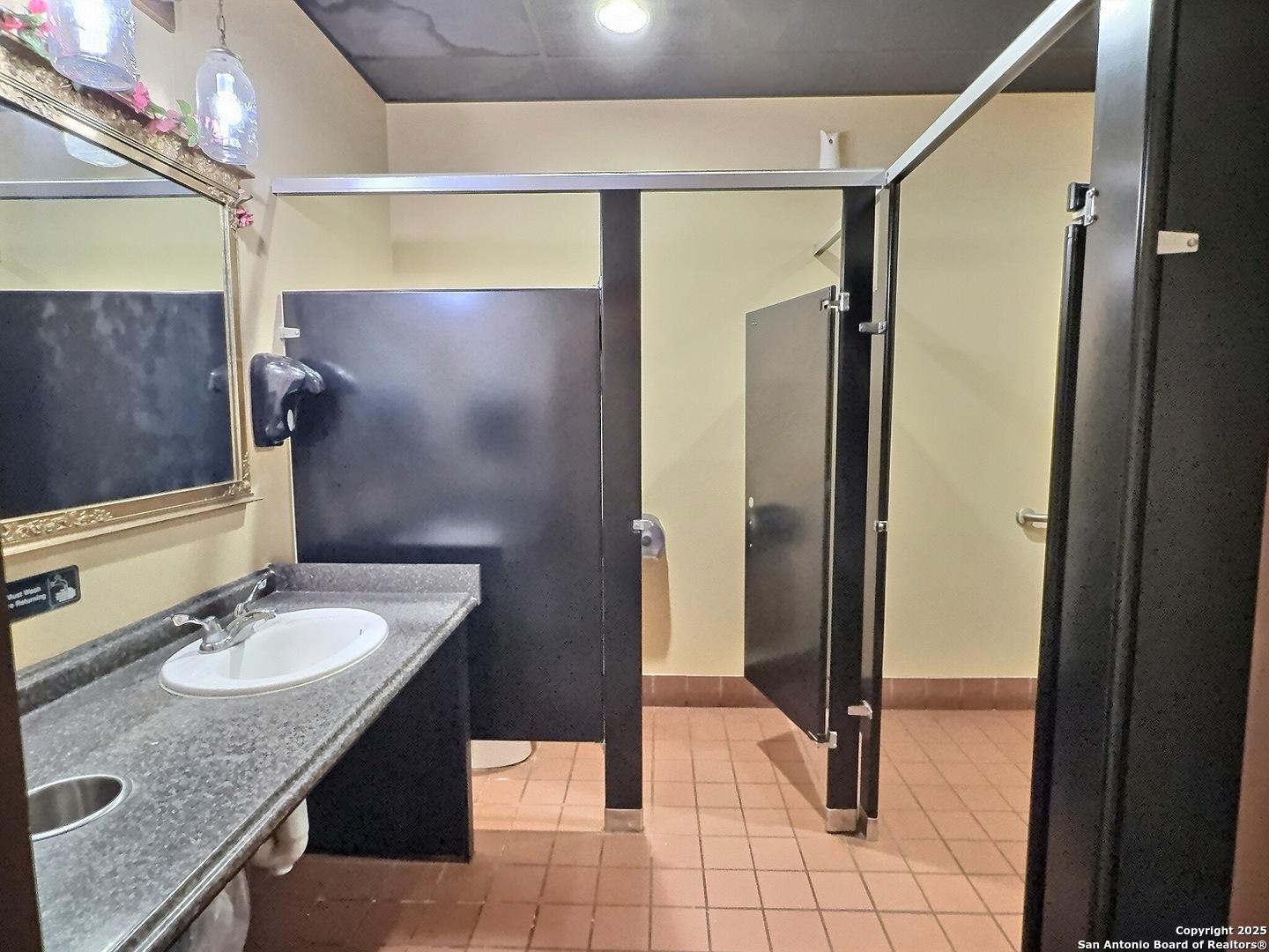 2262 Bandera Highway Kerrville TX 78028