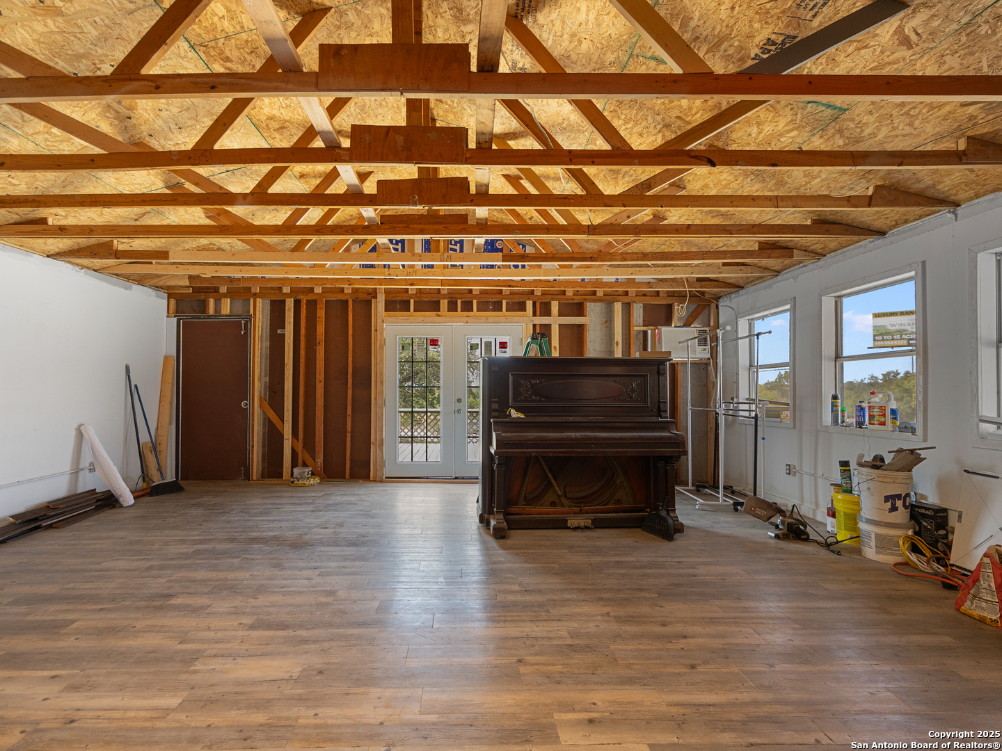 9702 State Highway 16 Pipe Creek TX 78063